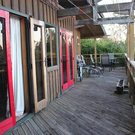 Treetop Hideaway - Taupo Holiday Home Εξωτερικό φωτογραφία