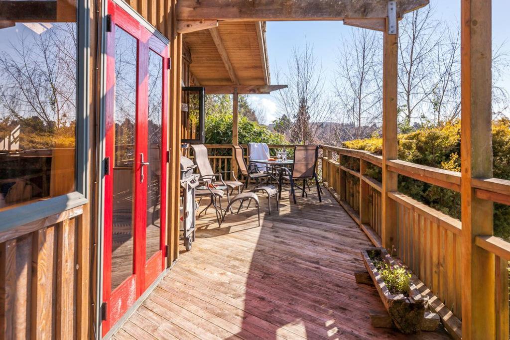 Treetop Hideaway - Taupo Holiday Home Εξωτερικό φωτογραφία